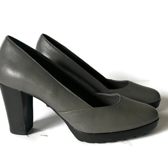 Bella Vita Heels sz 6.5 - Picture 3 of 7